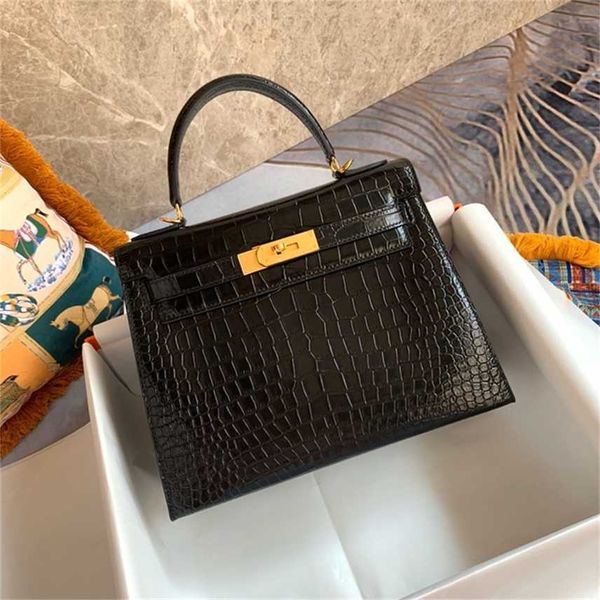 purse 2022 autumn winter crocodile pattern bag advanced leather women's versatile large capacity portable messenger outlet black friday
purse 2022 autumn winter crocodile pattern bag advanced leather women's versatile large capacity portable messenger outlet black friday