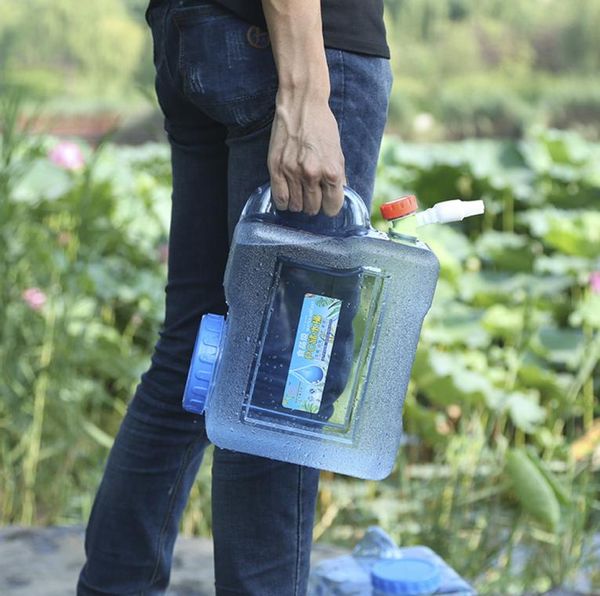 water bottle 18l 20l 22l outdoor water bucket storage container with tap big capacity car tank food grade for picnic hiking 221013
water bottle 18l 20l 22l outdoor water bucket storage container with tap big capacity car tank food grade for picnic hiking 221013