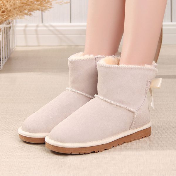 2022 fashion snow slippers boots ankle boot shoes short bottes fashion martin designer winter warm wool real leather platform size 34-45, Black
2022 fashion snow slippers boots ankle boot shoes short bottes fashion martin designer winter warm wool real leather platform size 34-45, Black