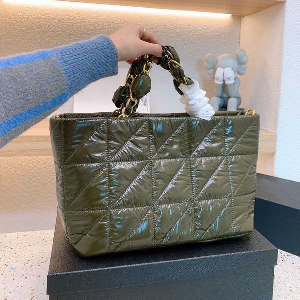 evening bags tote bag leather handbags women designer bag purse winter cotton-padded jacket bags wide strap large capacity shopping shoulder
evening bags tote bag leather handbags women designer bag purse winter cotton-padded jacket bags wide strap large capacity shopping shoulder