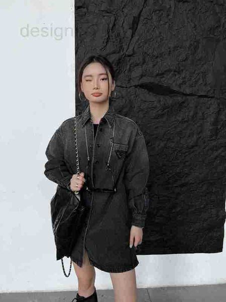 women's sweaters designer three standard all dress p family handsome triangle badge long denim shirt coat ngju, White;black
women's sweaters designer three standard all dress p family handsome triangle badge long denim shirt coat ngju, White;black