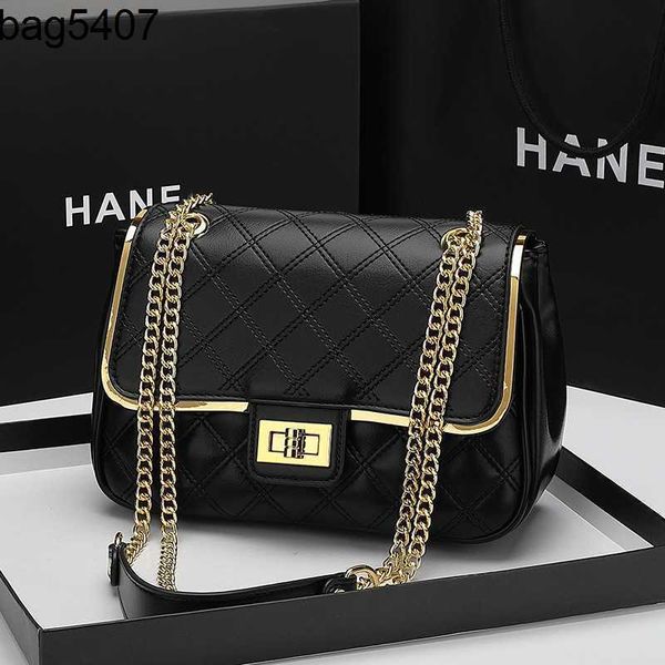 women's luxury bag shop 80% factory new high-grade gold border chain msenger large capacity versatile and fashionable lingge real leath
women's luxury bag shop 80% factory new high-grade gold border chain msenger large capacity versatile and fashionable lingge real leath