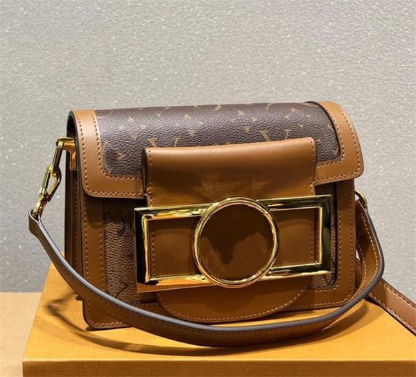 totes shoulder women dauphine handbags totes designer crossbody wallet luxurys genuine leather letter printing hobo tote fashion messenger b
totes shoulder women dauphine handbags totes designer crossbody wallet luxurys genuine leather letter printing hobo tote fashion messenger b