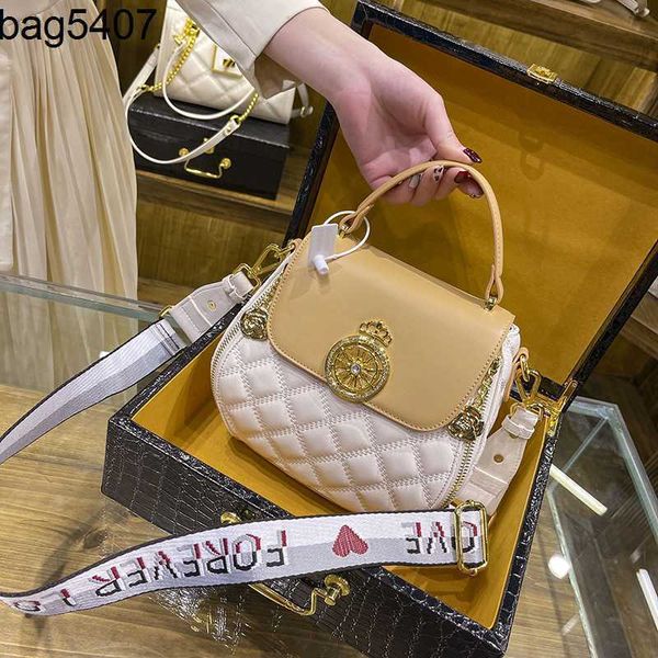 women's luxury bag shop 80% factory net red apple leather high-grade small round cow wide shoulder belt msenger fragrant diamond chain
women's luxury bag shop 80% factory net red apple leather high-grade small round cow wide shoulder belt msenger fragrant diamond chain
