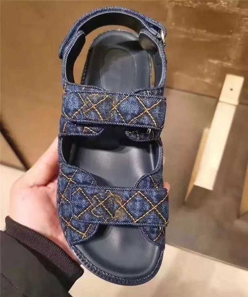 2022 spring/summer luxury leather sandals women's hook loop casual shoes size 35-42 quality slippers beach shoes sandals loafers muller, Black
2022 spring/summer luxury leather sandals women's hook loop casual shoes size 35-42 quality slippers beach shoes sandals loafers muller, Black