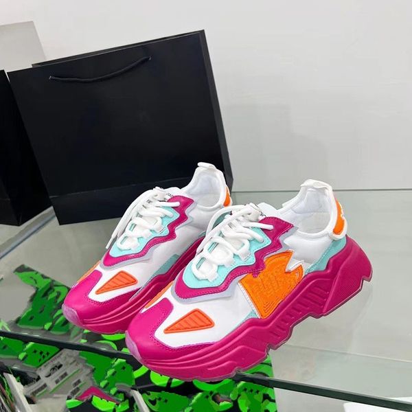 2022 white breathable shoes luxury design mens spring new womens casual shoes fashion trend leather sports sneakers size35-45 hc210405 adasd, Red;white
2022 white breathable shoes luxury design mens spring new womens casual shoes fashion trend leather sports sneakers size35-45 hc210405 adasd, Red;white