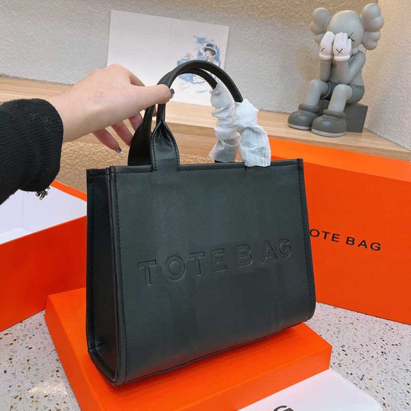 with box totes designers tote handbag embossing designer bag purse womens leather handbag shoulder crossbody bags cardholder wallet 221128
with box totes designers tote handbag embossing designer bag purse womens leather handbag shoulder crossbody bags cardholder wallet 221128