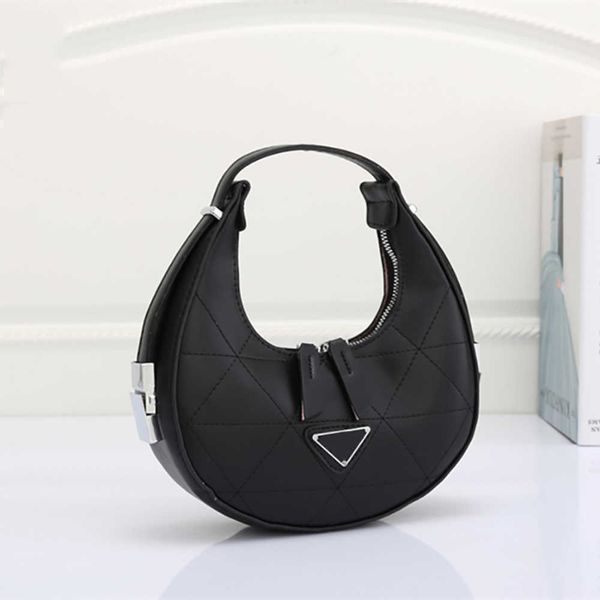 women bag luxury designer crescent bags fashion brand handbags nylon messenger bags yugt
women bag luxury designer crescent bags fashion brand handbags nylon messenger bags yugt