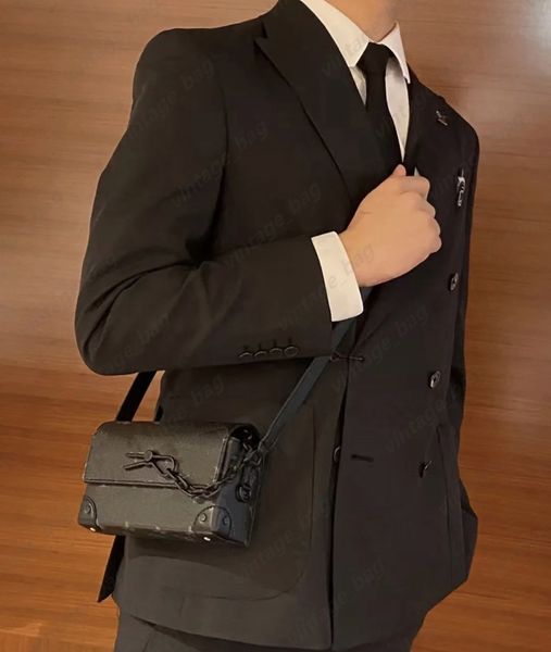 cross body steamer wearable bags mini trunk graffiti men messenger flaptaurillon embossed monograms eclipse box clutch chain-pin closure wal
cross body steamer wearable bags mini trunk graffiti men messenger flaptaurillon embossed monograms eclipse box clutch chain-pin closure wal