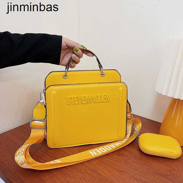 design bag shop 80% factory wholesale and retail 2023 new madden bags fashion women's hand letter versatile single shoulder
design bag shop 80% factory wholesale and retail 2023 new madden bags fashion women's hand letter versatile single shoulder