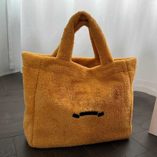 new evening bags totes prabag tote bag winter triangle plush handbag designer women white shopping crossbody purse 220928
new evening bags totes prabag tote bag winter triangle plush handbag designer women white shopping crossbody purse 220928