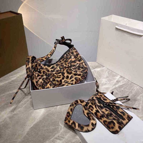 new shoulder bags for women handbags with brand classic leopard print biker designer handbag tote luxury messenger vintage bag mens crossbod
new shoulder bags for women handbags with brand classic leopard print biker designer handbag tote luxury messenger vintage bag mens crossbod