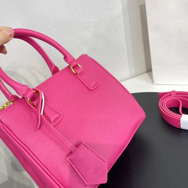 business bag carrying shoulder back multi-functional wide strap 5 quality black pink white green brown haze blue cross leather simple atmosp
business bag carrying shoulder back multi-functional wide strap 5 quality black pink white green brown haze blue cross leather simple atmosp