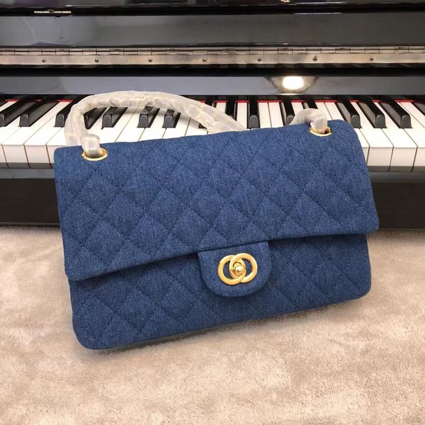 2022 designer spring womens designer shoulder chain bag clutch flap totes bags wallet check velour threa
2022 designer spring womens designer shoulder chain bag clutch flap totes bags wallet check velour threa