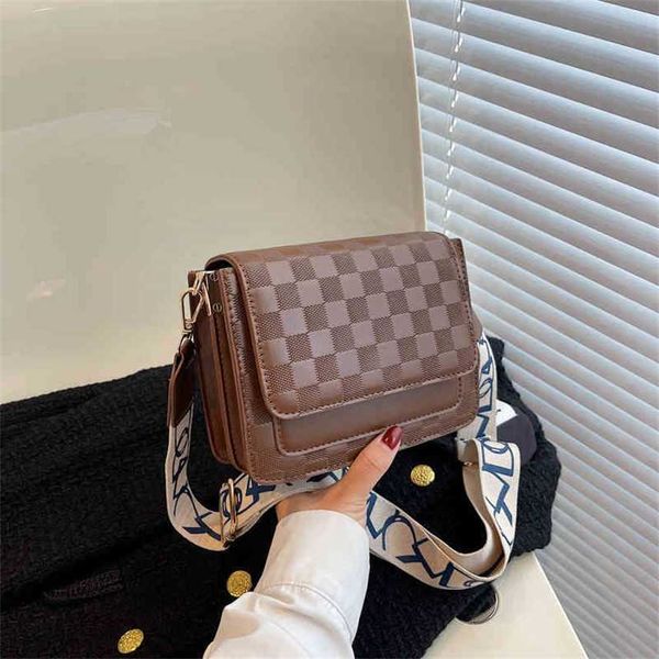 sense small bag women's 2022 new fashion sling one shoulder style versatile wide belt crossbody square
sense small bag women's 2022 new fashion sling one shoulder style versatile wide belt crossbody square