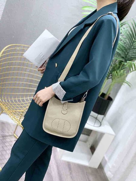 designer evelyns hollowed out womens bag head leather crossbody bag mini 
designer evelyns hollowed out womens bag head leather crossbody bag mini