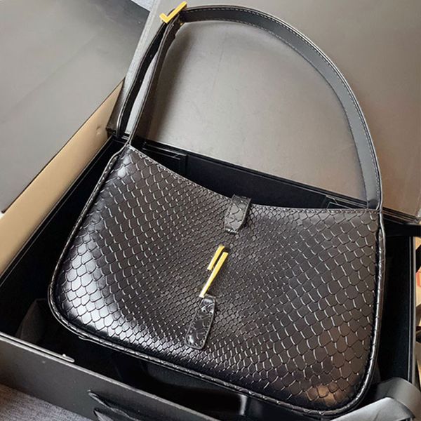 women handbags purse snakeskin underarm bag crossbody handbag shoulder back bags gold hardware fashion letter multiple colors quality leathe
women handbags purse snakeskin underarm bag crossbody handbag shoulder back bags gold hardware fashion letter multiple colors quality leathe