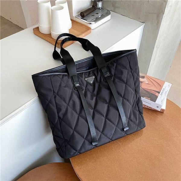 large capacity bag for women 2023 new fashion versatile diamond lattice shoulder simple texture nylon cloth hand
large capacity bag for women 2023 new fashion versatile diamond lattice shoulder simple texture nylon cloth hand