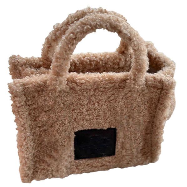 evening bags totes designer women teddy wool crossbody mini shopping bag winter letter casual handbags wallets 221124
evening bags totes designer women teddy wool crossbody mini shopping bag winter letter casual handbags wallets 221124
