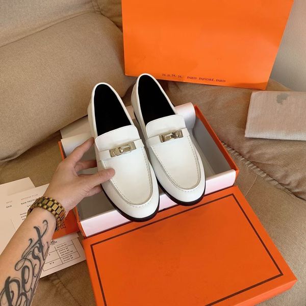 new lock h home retro leather loafers female 2022 early spring one-step soft leather college style flat shoes assadaws, Red;white
new lock h home retro leather loafers female 2022 early spring one-step soft leather college style flat shoes assadaws, Red;white