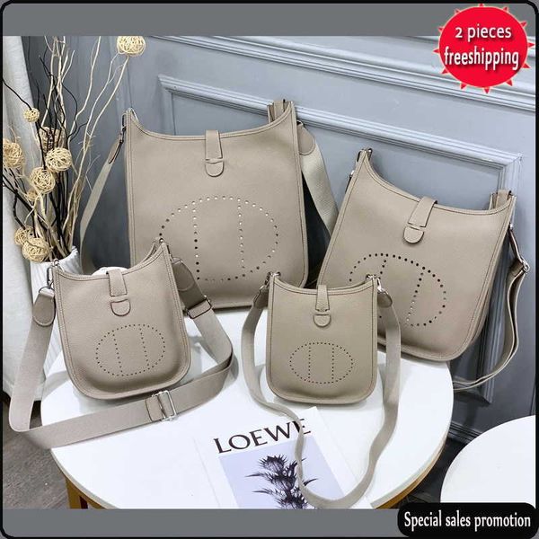 designer bags 2022 autumn and winter h family new cowhide shrunk leather togo pattern women's bag msenger small real
designer bags 2022 autumn and winter h family new cowhide shrunk leather togo pattern women's bag msenger small real