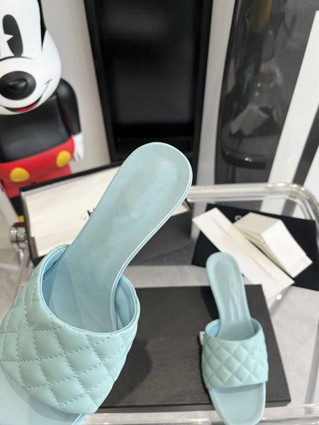 fashion-summer new sheepskin stitched diamond cone high-heeled sandals mier slippers g38820, Black
fashion-summer new sheepskin stitched diamond cone high-heeled sandals mier slippers g38820, Black
