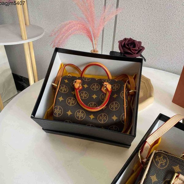 tote bsg factory wholesale and retail bag women 2023 new fashion korean women's bag l home correct version old flower bucket single sho
tote bsg factory wholesale and retail bag women 2023 new fashion korean women's bag l home correct version old flower bucket single sho