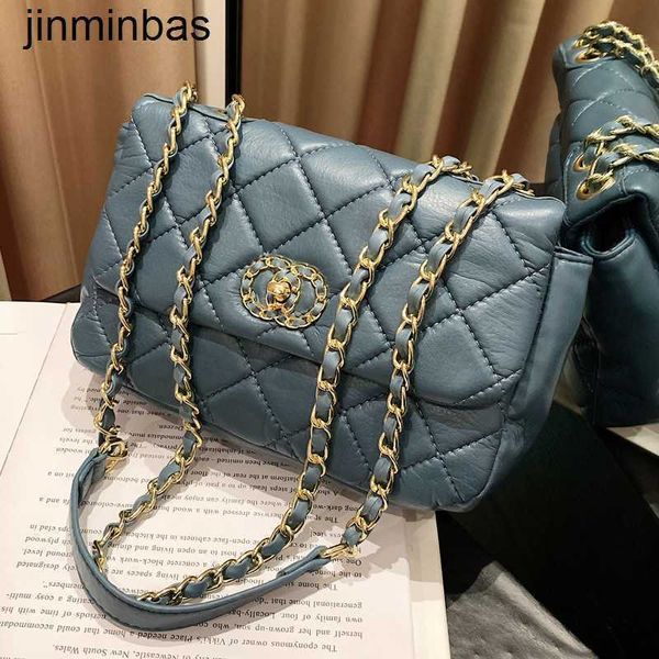 women's luxury bag shop 80% factory wholesale retail lingge embroidery bag 2023 autumn and winter new popular crossbody mh red super fi
women's luxury bag shop 80% factory wholesale retail lingge embroidery bag 2023 autumn and winter new popular crossbody mh red super fi