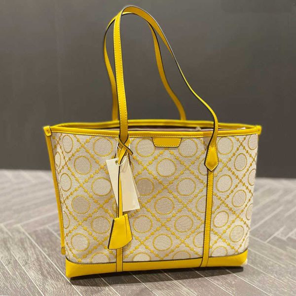 designer luxury women the tote bag fashion versatile handbags shoulder crossbody bags purse tories totes large capacity saddle wallets 7a 62
designer luxury women the tote bag fashion versatile handbags shoulder crossbody bags purse tories totes large capacity saddle wallets 7a 62