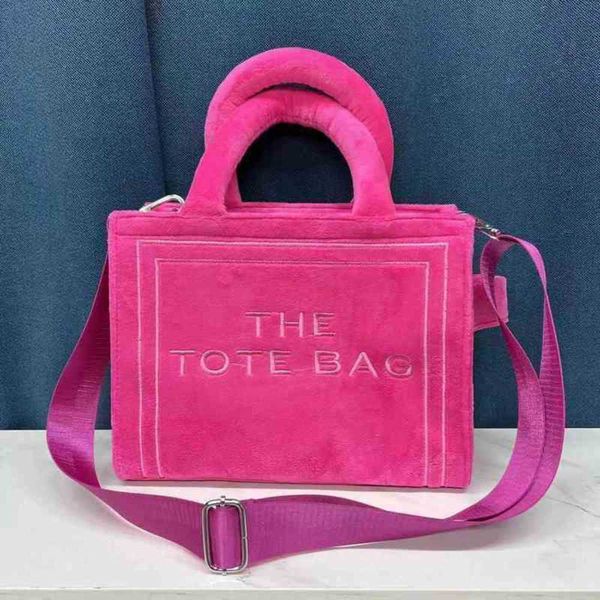 shopping bags shoulder faux fur letter tote for women plush crossbody bag fashion small handbags designer female shopper handle ins
shopping bags shoulder faux fur letter tote for women plush crossbody bag fashion small handbags designer female shopper handle ins