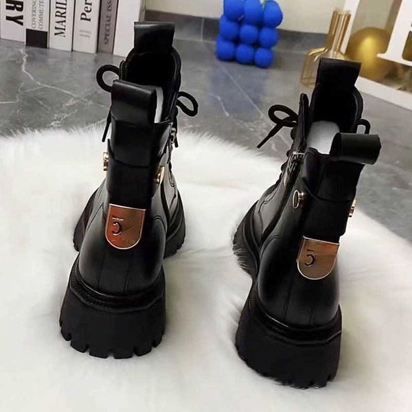 boots soft leather british style martin women's 2022 new fashion super fire short thick soled spring and autumn single boots, Black
boots soft leather british style martin women's 2022 new fashion super fire short thick soled spring and autumn single boots, Black