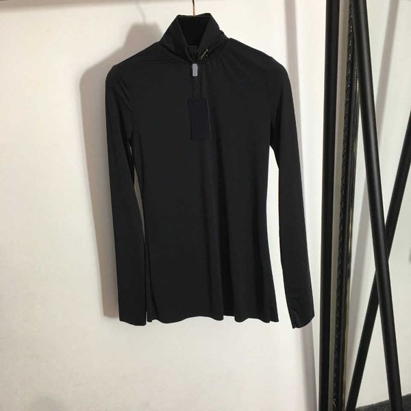 brand women's t-shirt designer design 2022 early autumn new metal triangle collar long sleeve t-shirt slim and slim undercoat, White
brand women's t-shirt designer design 2022 early autumn new metal triangle collar long sleeve t-shirt slim and slim undercoat, White