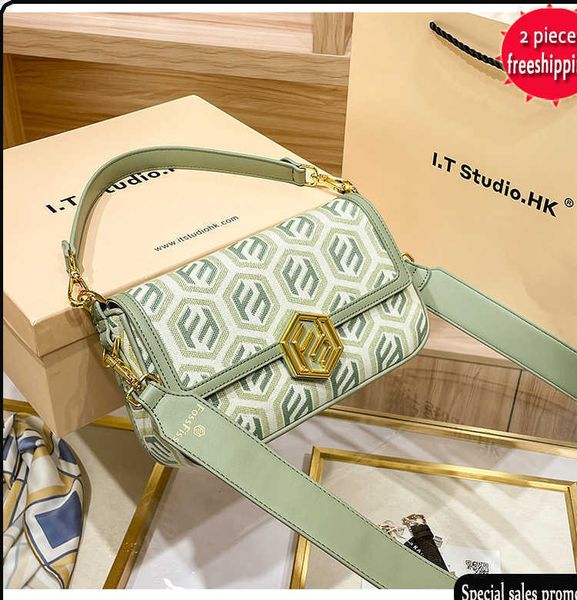 factory direct sales 50% off designer bags leather fashion versatile sweet alphabet print small handheld one shoulder crossbody women's
factory direct sales 50% off designer bags leather fashion versatile sweet alphabet print small handheld one shoulder crossbody women's