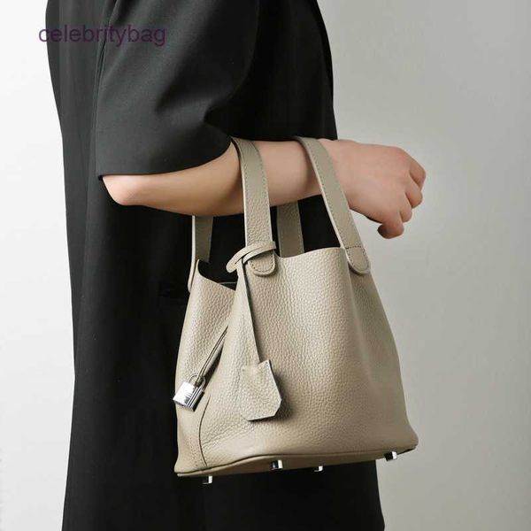 original designer herms picotin locks bags large capacity bag women's 2022 new autumn and winter first layer cowhide vegetable basket h
original designer herms picotin locks bags large capacity bag women's 2022 new autumn and winter first layer cowhide vegetable basket h