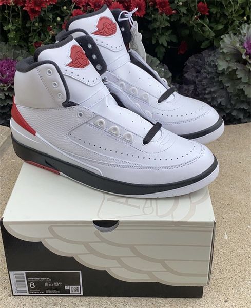 2022 authentic air og 2 2s chicago basketball shoes dx2454-106 sports sneakers outdoor mens white varsity red black with original box 40-47.
2022 authentic air og 2 2s chicago basketball shoes dx2454-106 sports sneakers outdoor mens white varsity red black with original box 40-47.