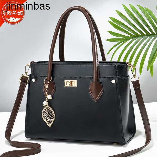 tote bsg factory wholesale and retail women's handbag 2023 new small middle-aged mom one shoulder msenger large capacity
tote bsg factory wholesale and retail women's handbag 2023 new small middle-aged mom one shoulder msenger large capacity