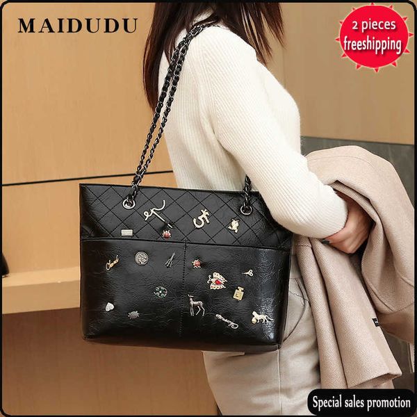 factory direct sales 50% off designer bags maidudu women's bag 2022 new fashion badge same large capacity tote one shoulder chain
factory direct sales 50% off designer bags maidudu women's bag 2022 new fashion badge same large capacity tote one shoulder chain