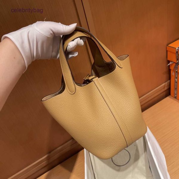 original designer herms picotin locks bags full manual wax thread sewing original tc leather vegetable basket 18cm biscuit color gold button
original designer herms picotin locks bags full manual wax thread sewing original tc leather vegetable basket 18cm biscuit color gold button