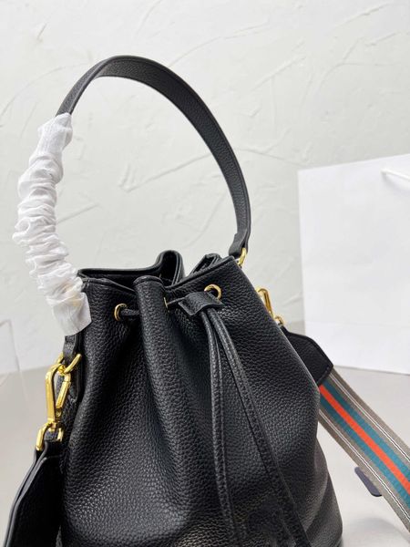 trendy prads bucket bags women's designer bags handbags shoulder crossbody lightweight convenient versatile any seasond86o
trendy prads bucket bags women's designer bags handbags shoulder crossbody lightweight convenient versatile any seasond86o