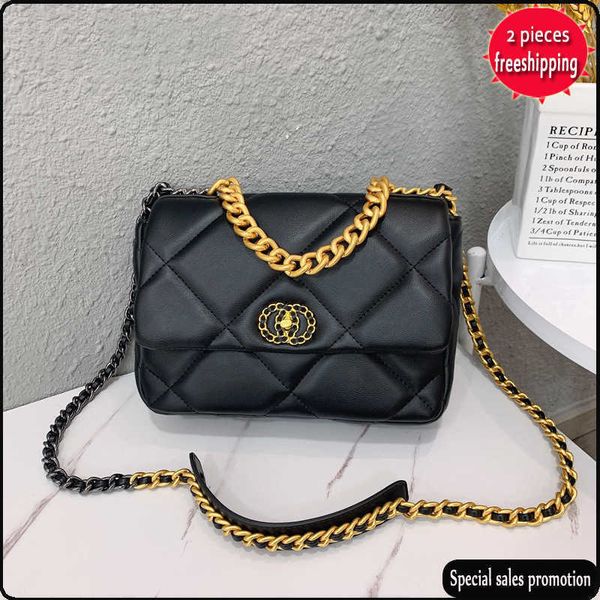 designer bags maidudu new fashion cloud rhombic chain bag women's one shoulder crossbody small fragrant vent cover
designer bags maidudu new fashion cloud rhombic chain bag women's one shoulder crossbody small fragrant vent cover