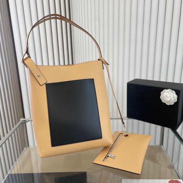 new brand fashion totes women's luxury genuine leather mother bag loews designer one shoulder oblique straddle bucket bags
new brand fashion totes women's luxury genuine leather mother bag loews designer one shoulder oblique straddle bucket bags