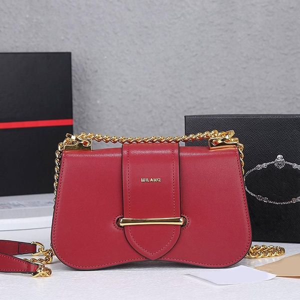 luxury women chain crossbody bags plain cowhide shoulder bags messenger bag hangbags purse golden chain triangle sign tongue element
luxury women chain crossbody bags plain cowhide shoulder bags messenger bag hangbags purse golden chain triangle sign tongue element