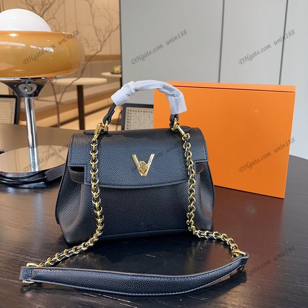 23ss women shoulder bag leather shopping bags handbag luxurys designers tote flip lock cross body bag purse pouch 26cm
23ss women shoulder bag leather shopping bags handbag luxurys designers tote flip lock cross body bag purse pouch 26cm