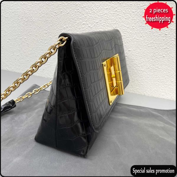 luxury designer lady's bags deluxe hardware crocodile chain leather small bag women 2022 new armpit single shoulder turnbuckle flap han
luxury designer lady's bags deluxe hardware crocodile chain leather small bag women 2022 new armpit single shoulder turnbuckle flap han