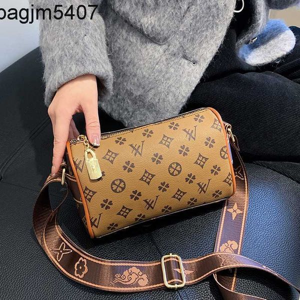 tote bsg factory wholesale and retail cylindrical small bag 2023 new wide shoulder belt single shoulder msenger female cylindrical magic sti
tote bsg factory wholesale and retail cylindrical small bag 2023 new wide shoulder belt single shoulder msenger female cylindrical magic sti