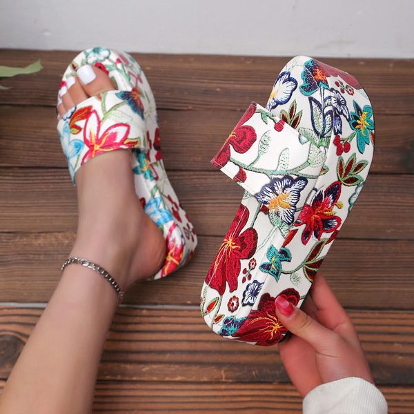 slippers printed platform slippers women's fashion flower platform slippers women pu leather flip flops summer zapatos mujer 221125, Black
slippers printed platform slippers women's fashion flower platform slippers women pu leather flip flops summer zapatos mujer 221125, Black