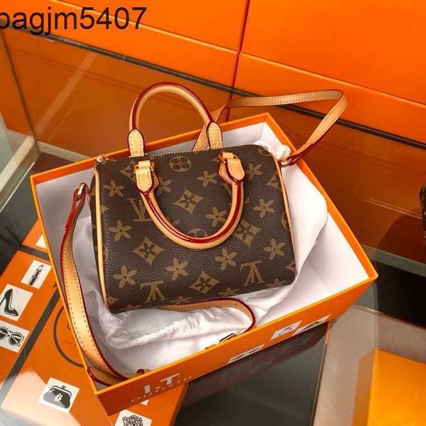 tote bsg factory wholesale and retail classic flower mini pillow bag boston women's single shoulder portable msenger physical belt
tote bsg factory wholesale and retail classic flower mini pillow bag boston women's single shoulder portable msenger physical belt