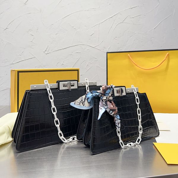 tote bag luxurys handbags women shoulder bags fashion chain purses designer tote handbag leather shopping bag two size 221126
tote bag luxurys handbags women shoulder bags fashion chain purses designer tote handbag leather shopping bag two size 221126