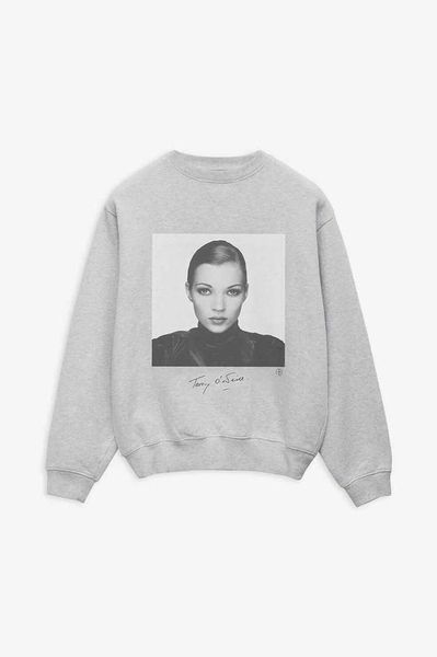 aw21 new women's ab digital print kate moss portrait fleece sweatshirt sweater, Black
aw21 new women's ab digital print kate moss portrait fleece sweatshirt sweater, Black