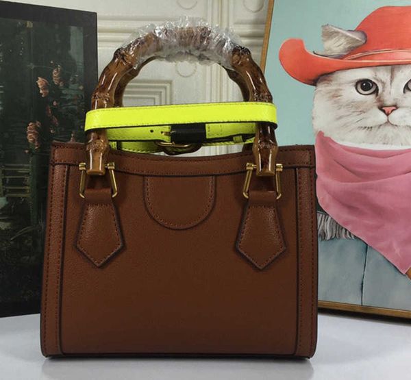 shoulder bags crossbody designer women's leather jumbo printed diana mini tote hardware bamboo handles female beach shopping bag
shoulder bags crossbody designer women's leather jumbo printed diana mini tote hardware bamboo handles female beach shopping bag